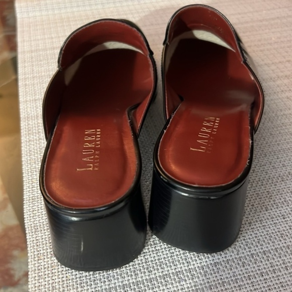 Lauren Ralph Lauren ‘Bethel’ Shiny Black Mules w/ Block Heel & Logo Band Sz 8.5B - Picture 4 of 8